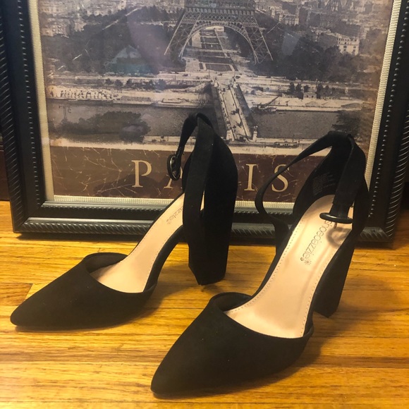 Shoedazzle Black High Heels W/ Ankle Strap Size 7 - Picture 3 of 5